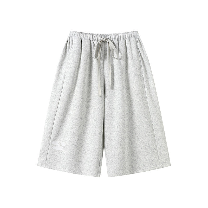 Nice breathable seven-inch pants with a skinny waist belt.
