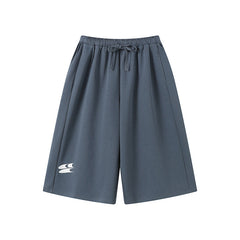 Nice breathable seven-inch pants with a skinny waist belt.
