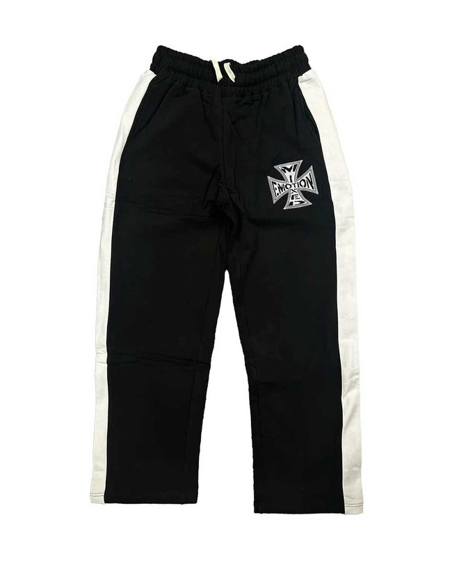 Mixed Emotions Quarter Pants Black Hover Image