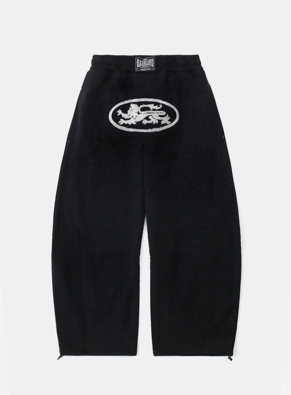 [w-pts25-016] Lion Patch 2 Way Curved Jogger - Washed Black