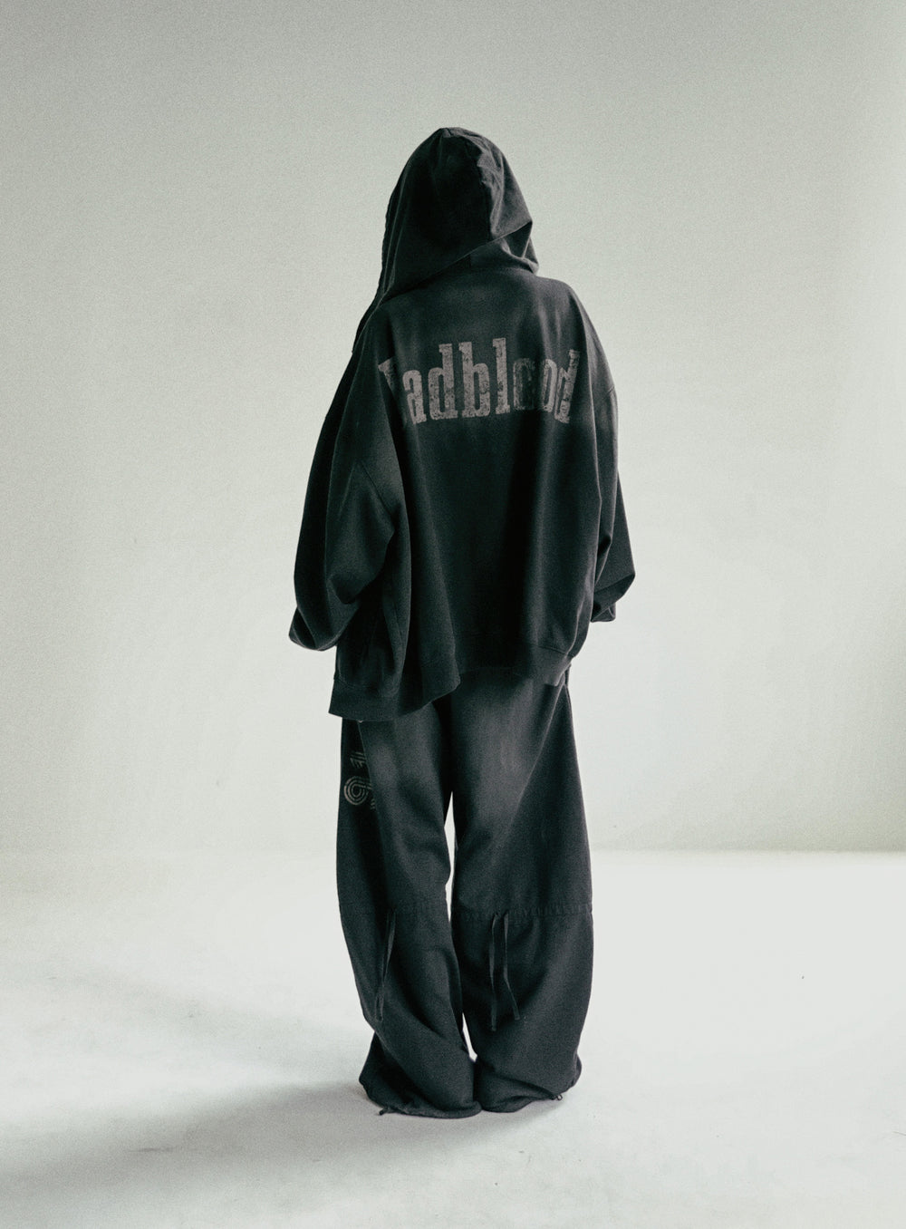 [w-pts24-082] Sun Faded 2 Jogger - Black