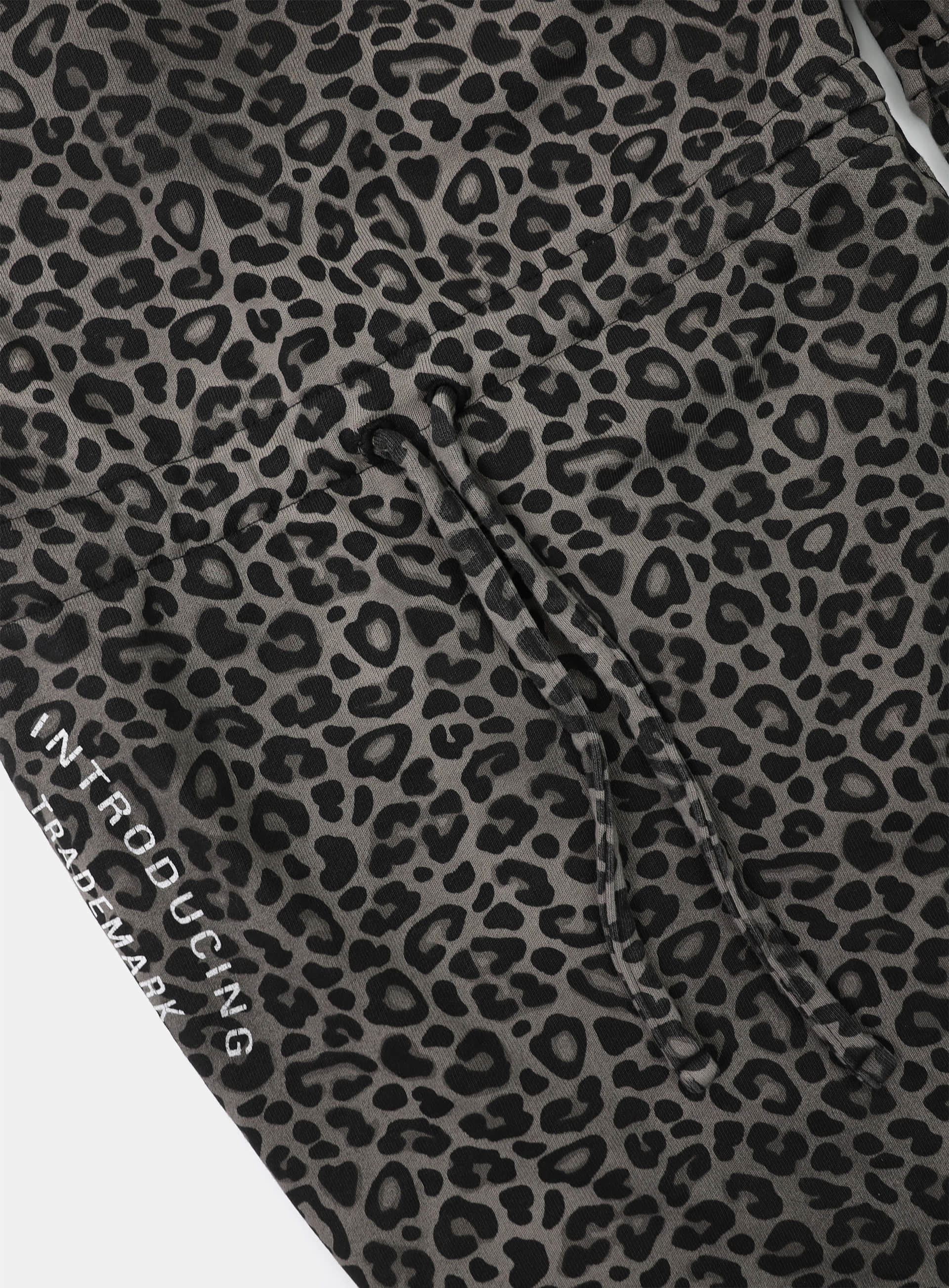 [w-pts25-071] Viper Logo 2-Way Curved Jogger Trousers - Black Leopard